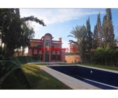 Atypique villa vc piscine privative à Targa