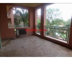 Spacieux appart avec belle terrasse Hivernage