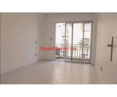 Spacieux bureau idéal pour cabinet médical