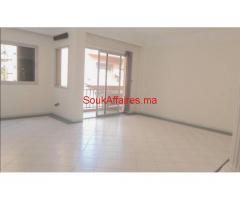 Spacieux bureau idéal pour cabinet médical