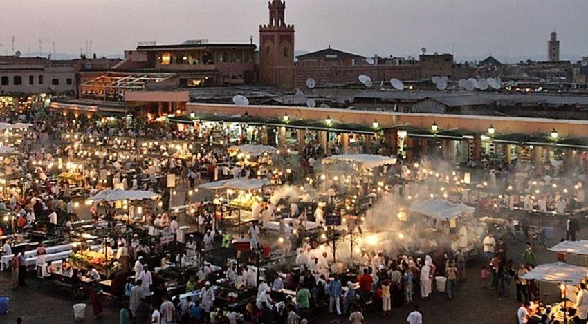 Magasin à louer en plein centre de jemaa el fena.