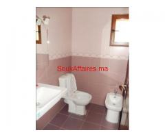 Superbe étage de villa vide de 4 ch à Targa