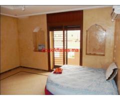 Superbe étage de villa vide de 4 ch à Targa