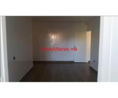 à louer bel appart à usage bureau situé entre l Hivernage et Guéliz