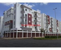 Appartement moyen standing  à Louizia