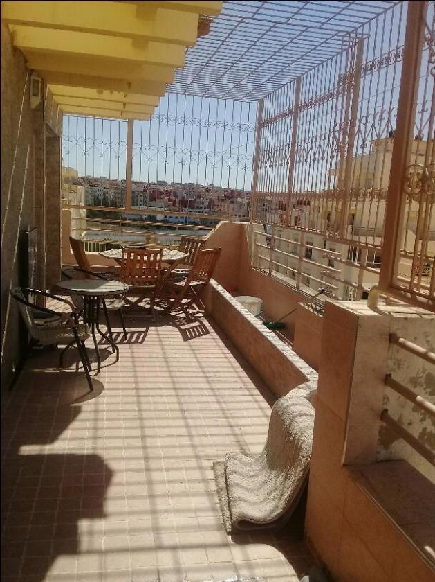 Location d une garçonnière retrait meublé avec terrasse