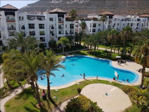 joli appartement avec picine a Agadir