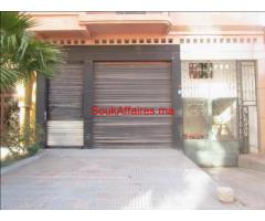 Magasin en location De 324 M²145 M² de mezz