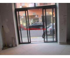 Magasin/bureau en location. De 15 M² de sol et 12 M² alal el fassi