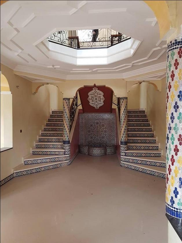 location une villa non meublée  située à Riad Salam  route de casa