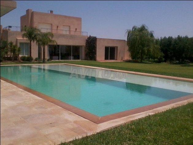 Terrain commerciale et lot de Villa 1800 dhs M