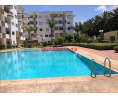 appartement avec grand piscine et pied sur mer