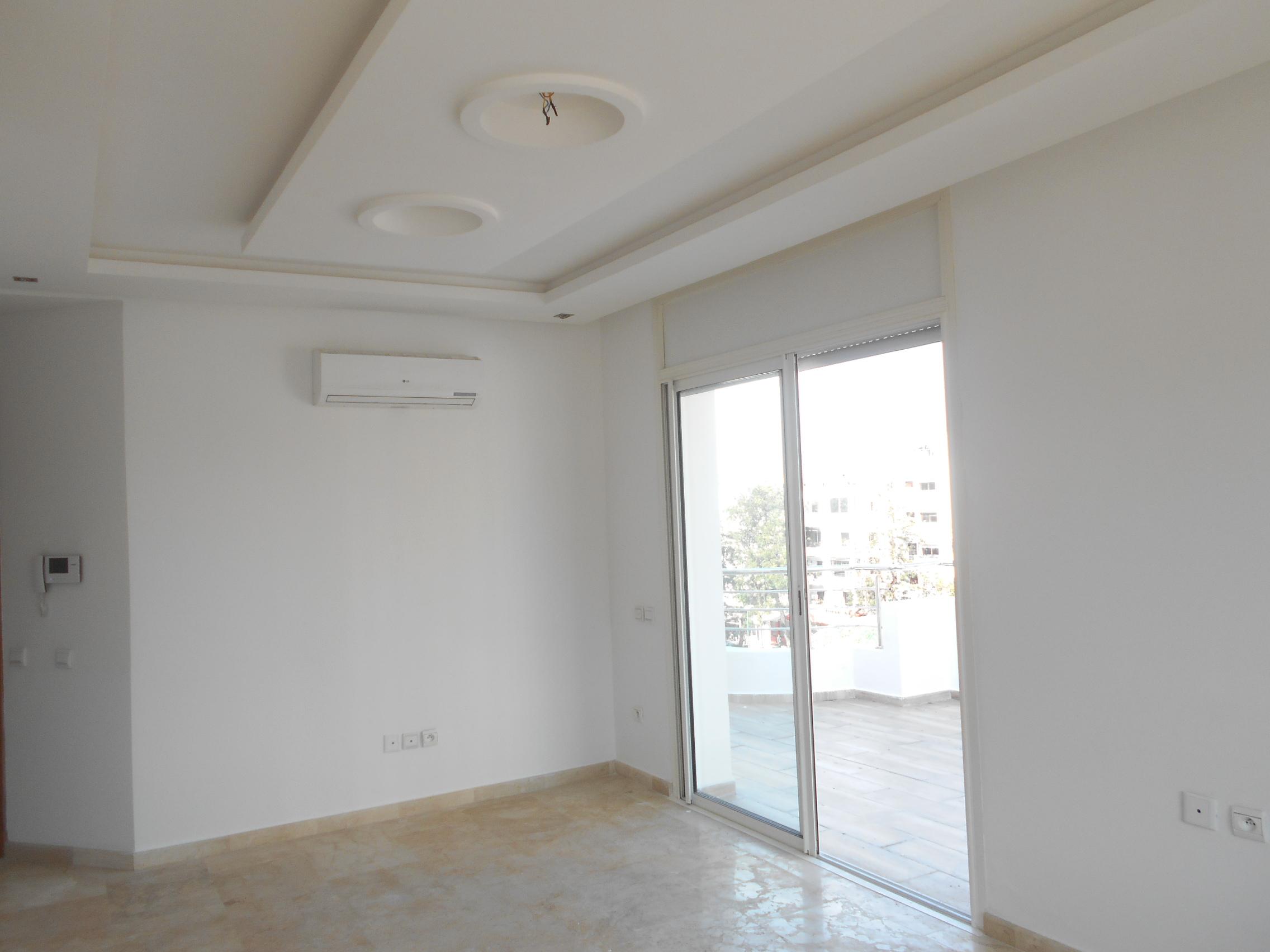 Joli appartement avec belle terrasse en location à Rabat Agdal