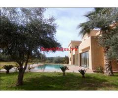 Splendide villa de maître à louer sur 70000m