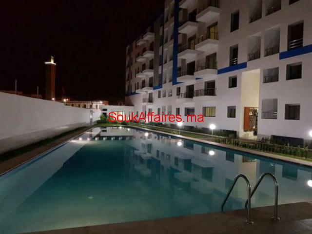 Duplex au résidence fermée avec piscine Duplex au résidence fermée avec piscine